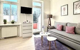 Ferienwohnung am Harz mit Küche, Balkon, Waschmaschine, Parkplatz mit Wallbox